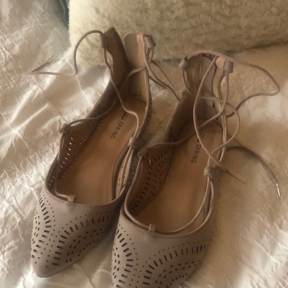Pink/nude colour call it spring lace up flat. - Picture 1 of 3